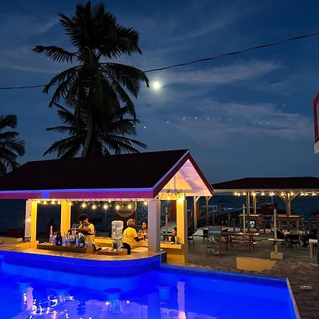 Tropical Paradise Express Caye Caulker Extérieur photo