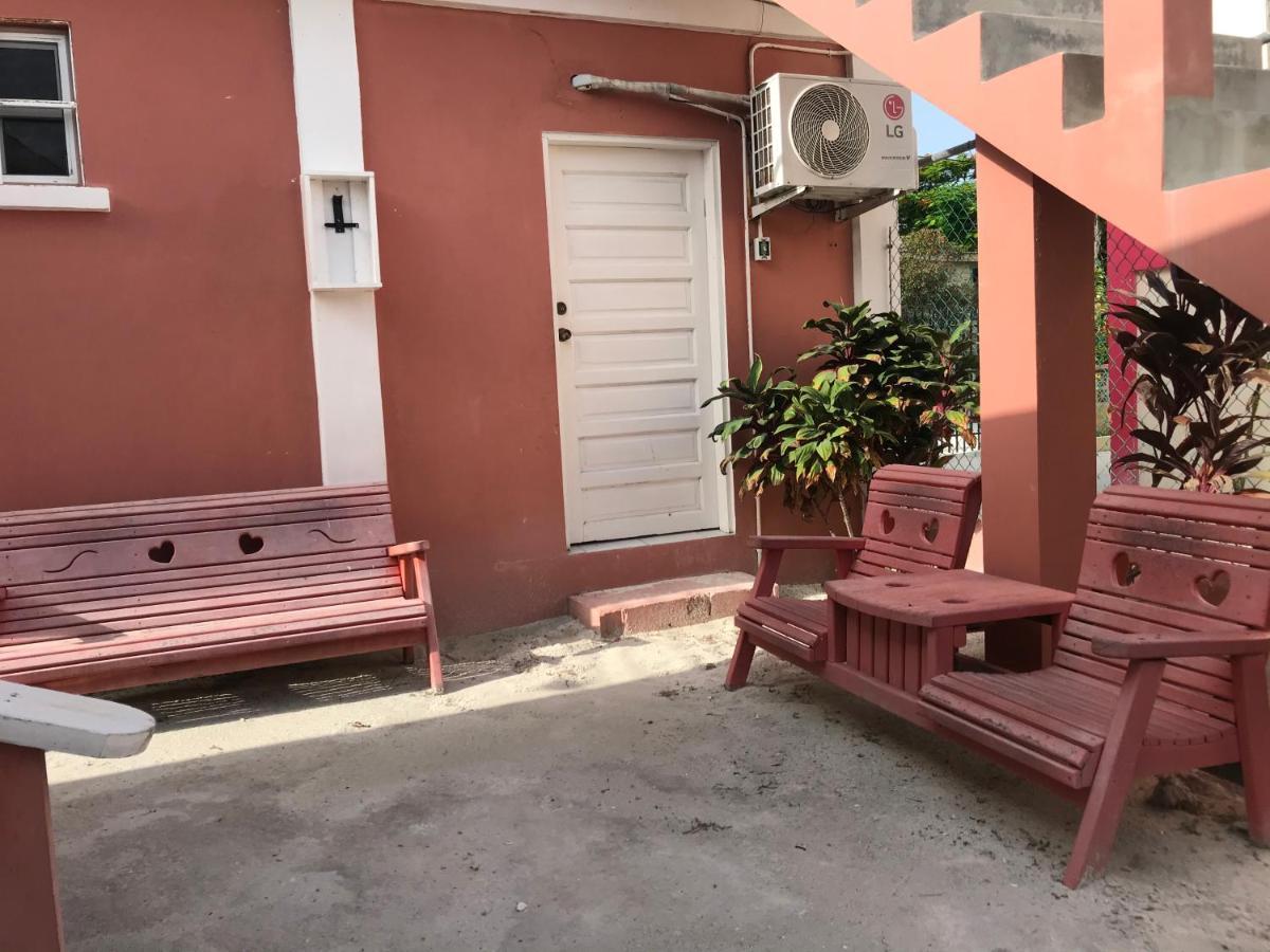Tropical Paradise Express Caye Caulker Extérieur photo