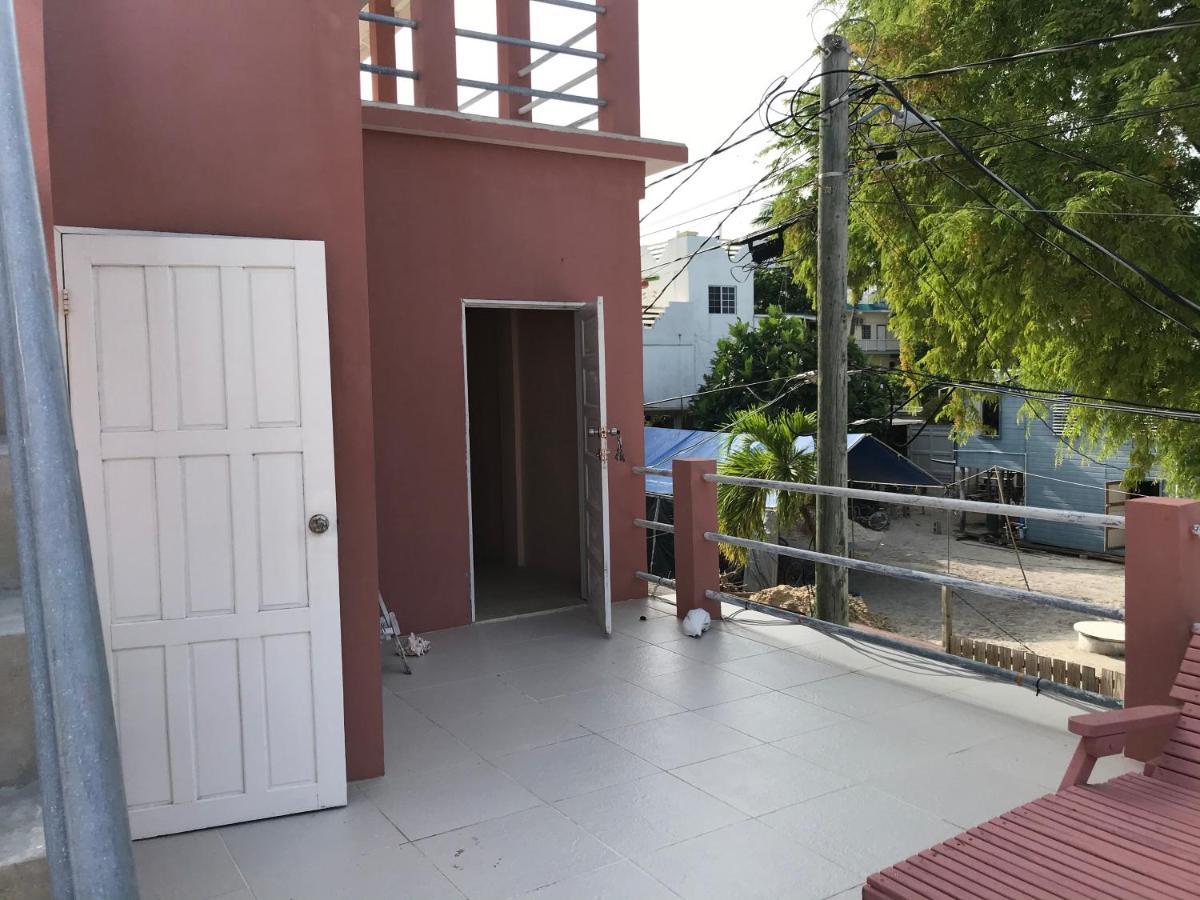 Tropical Paradise Express Caye Caulker Extérieur photo