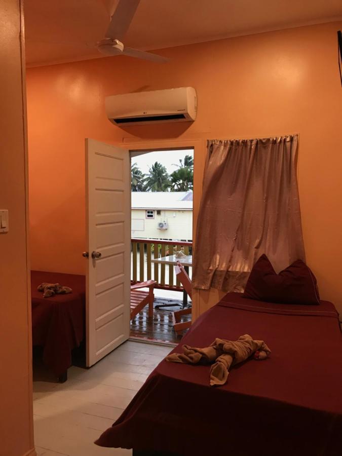 Tropical Paradise Express Caye Caulker Extérieur photo