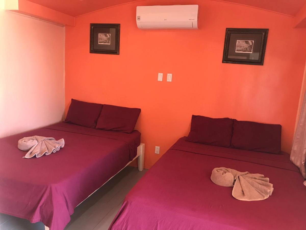 Tropical Paradise Express Caye Caulker Extérieur photo