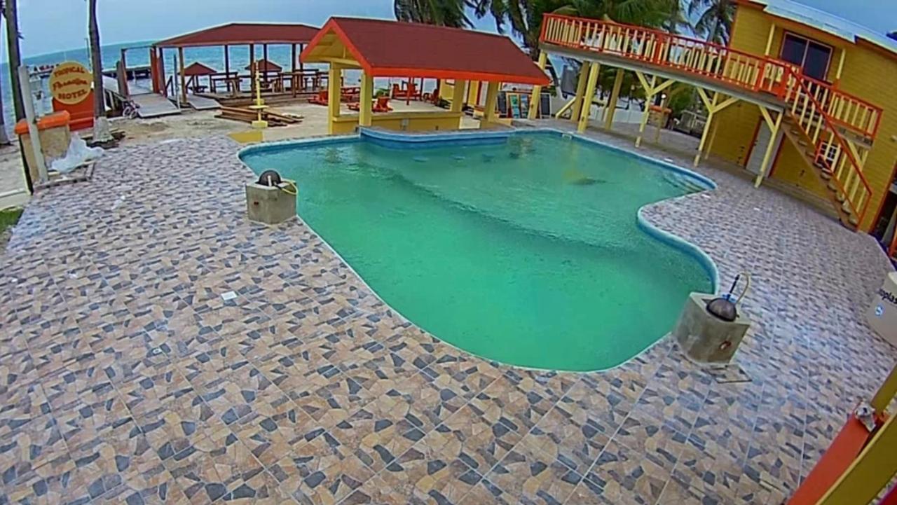 Tropical Paradise Express Caye Caulker Extérieur photo